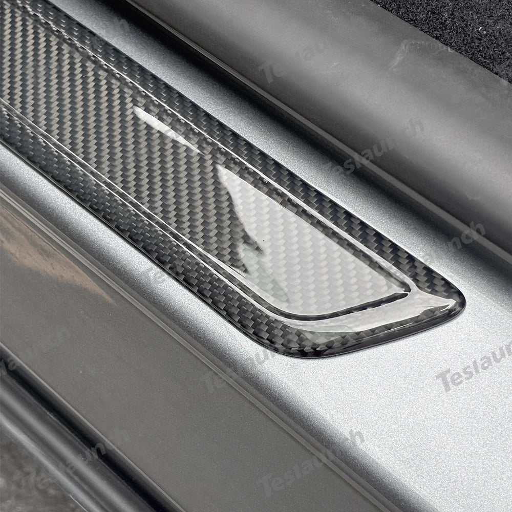 High-Quality Carbon Fiber Door Sill Guards Set for Tesla Model Y Juniper 2025+ (2 Pieces) - Evooor