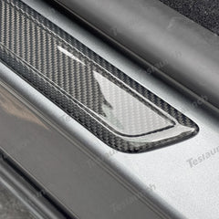 High-Quality Carbon Fiber Door Sill Guards Set for Tesla Model Y Juniper 2025+ (2 Pieces) - Evooor