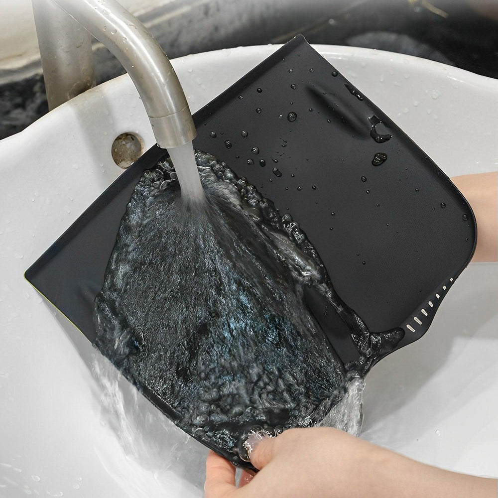 Model 3/Y Central Control Wireless Charging Silicone Pad for Tesla - Evooor