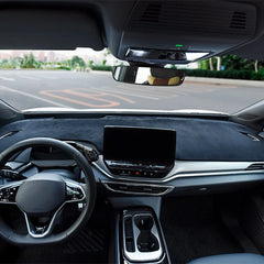Italian Velvet Dashboard Sunshade Mat For VW ID.4 2021–2025 - Evooor