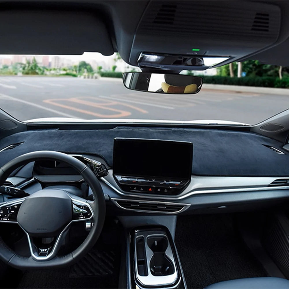 Italian Velvet Dashboard Sunshade Mat For VW ID.4 2021–2025 - Evooor