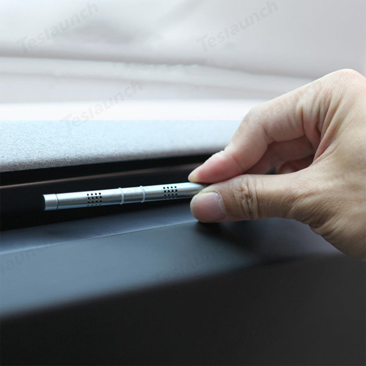 Embedded Car Aromatherapy Stick & Scent Wicks for Tesla Model Y Juniper 2025+ - Evooor