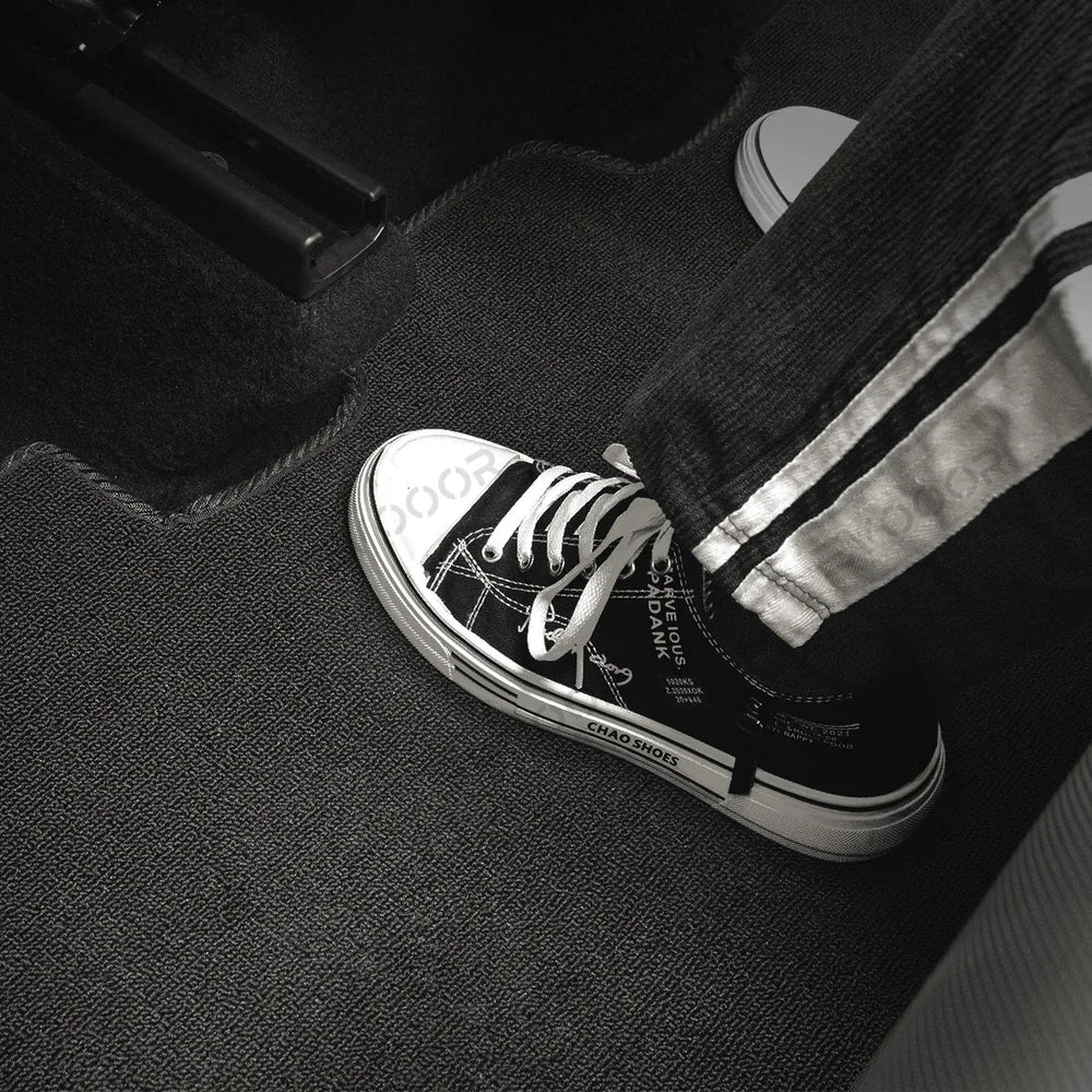 High-Quality Juniper Green 3-Piece Carpet Floor Mats Set for Tesla Model Y - Long-Lasting Protection and Style for 2025+ Models