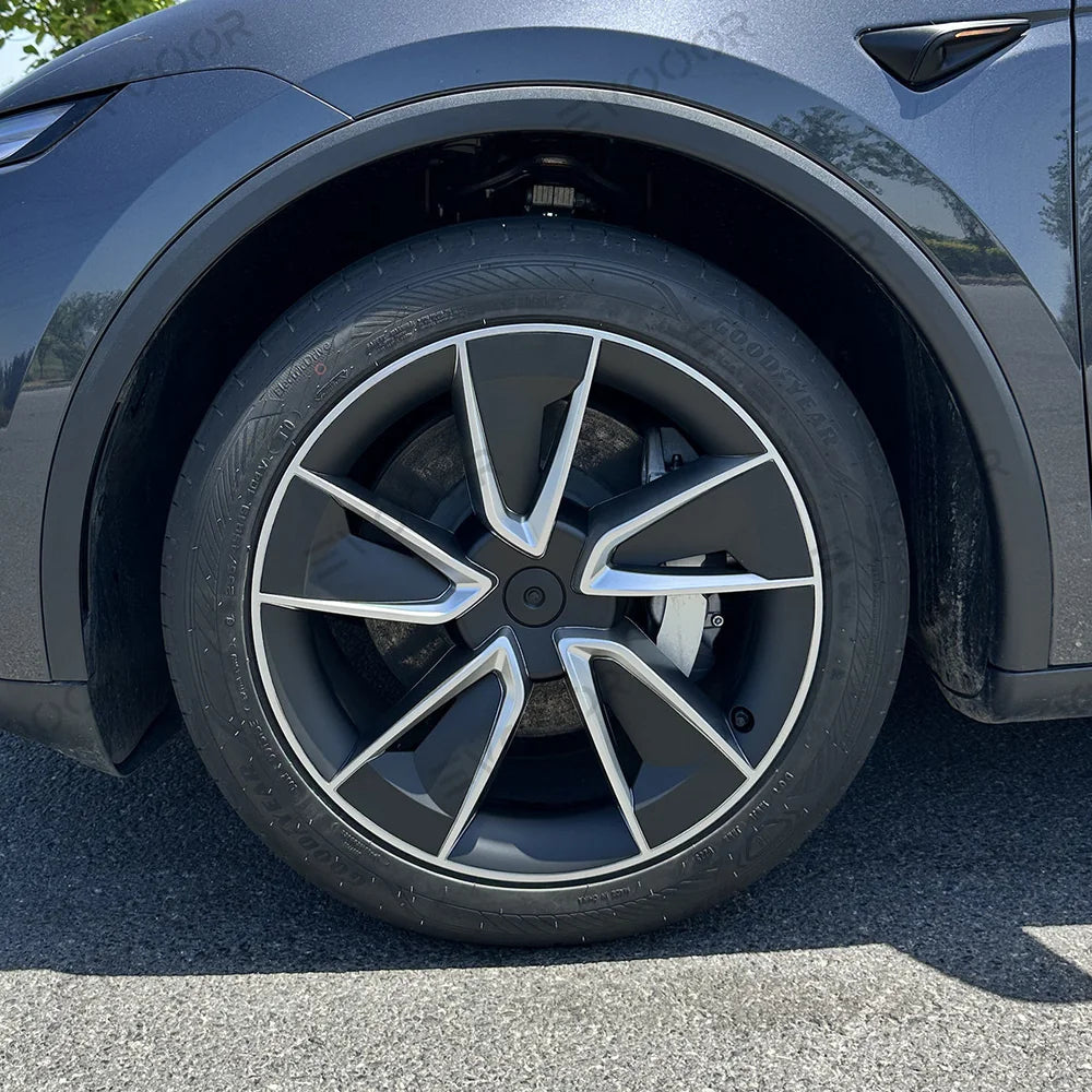 Highland Performance 19"-os kerékborítás szett Tesla Model Y - Továbbfejlesztett borókamintázat (4 db)