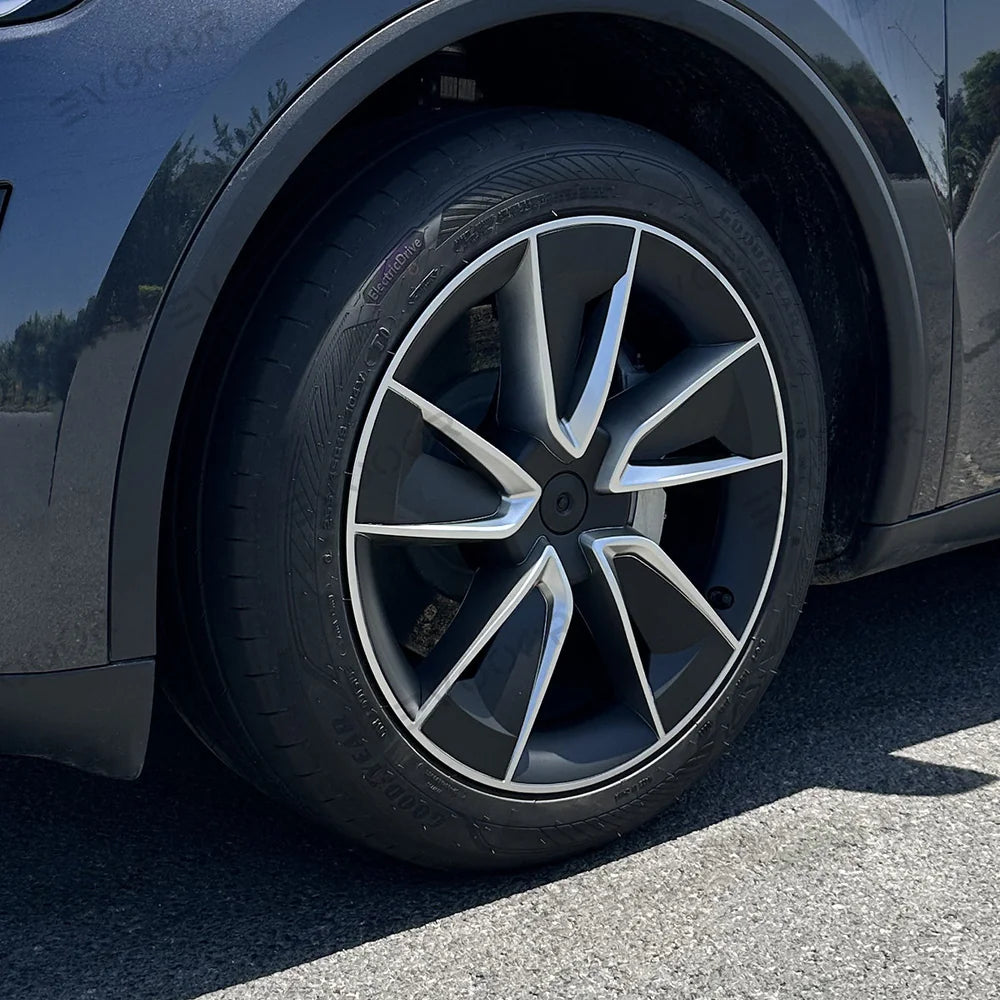 Highland Performance 19"-os kerékborítás szett Tesla Model Y - Továbbfejlesztett borókamintázat (4 db)